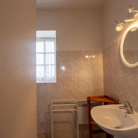 Maison Isolee Avec Terrasse, Bbq, Et Jardin - Animaux Acceptes - Fr-1-616-154 Villac